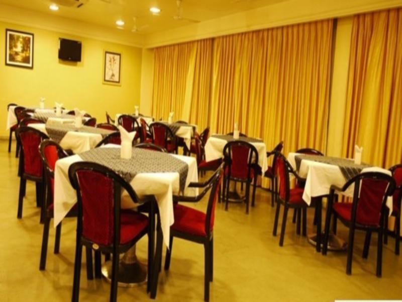 Hotel Kohinoor Square Kolhapur Exterior photo